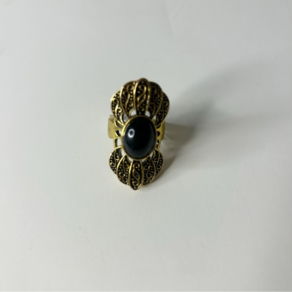 Gold and Black Ornate Ring - Picture 5 of 5